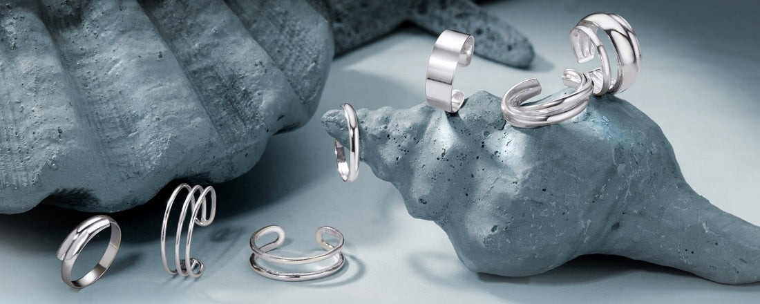 TOE RINGS